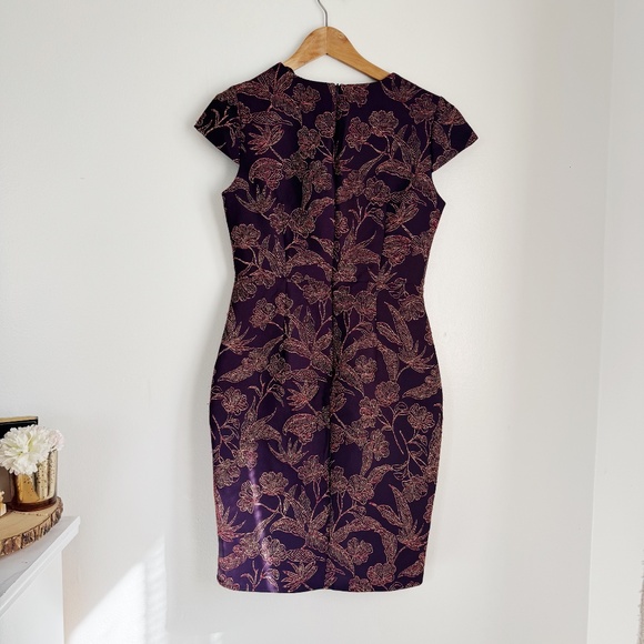 Vince Camuto Metallic Jacquard Sheath Dress In Aubergine Size 4 Nwot - Picture 6 of 6